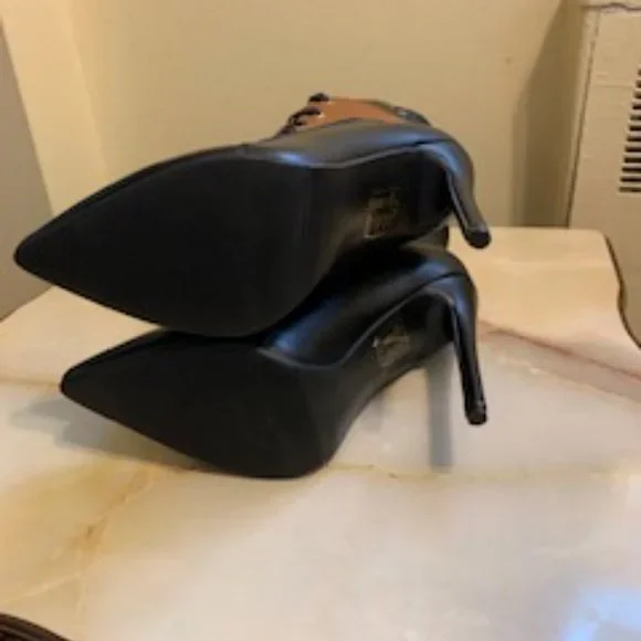 AZALEA WANG Inherit The Crown Lace Up Boots - Picture 10 of 13